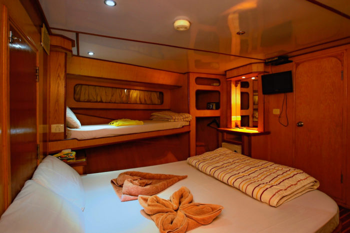 Freedom III liveaboard cabin 3